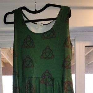 Green Celtic Knot ArtsCow Design